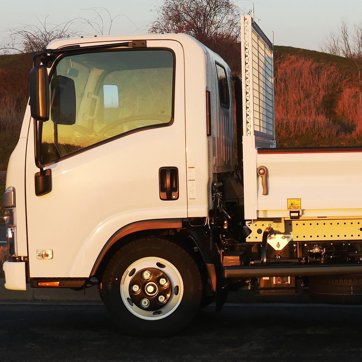 Isuzu M21 Ground